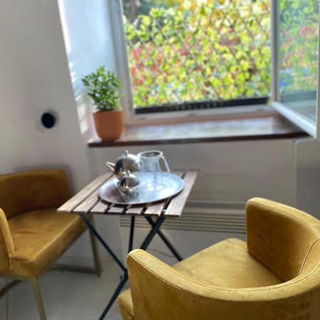 Centrum apartament z widokiem na ogród Lublin Exterior foto